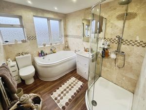 Bathroom - click for photo gallery